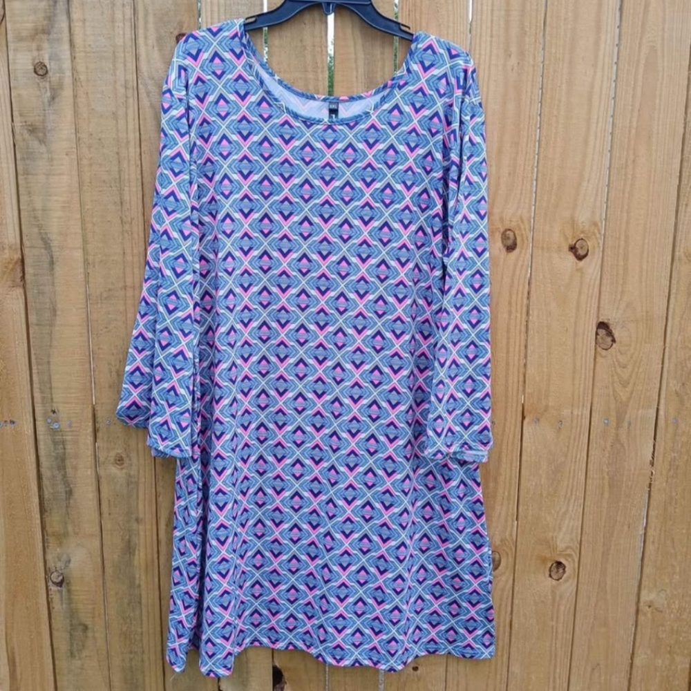 Geometric Patterned Long Sleeve Dress